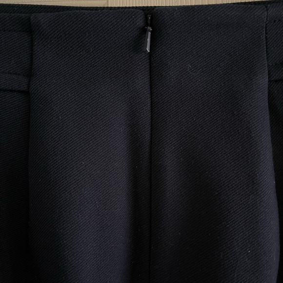 Banana Republic Navy Front Button Pencil Skirt (size 6) - Picture 7 of 10